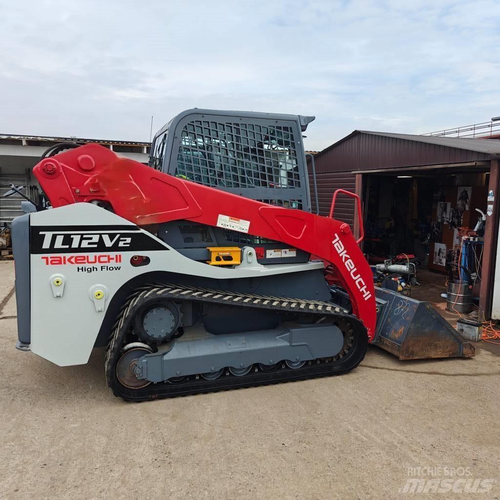 Takeuchi TL12V-2 Krautuvai su šoniniu pasukimu