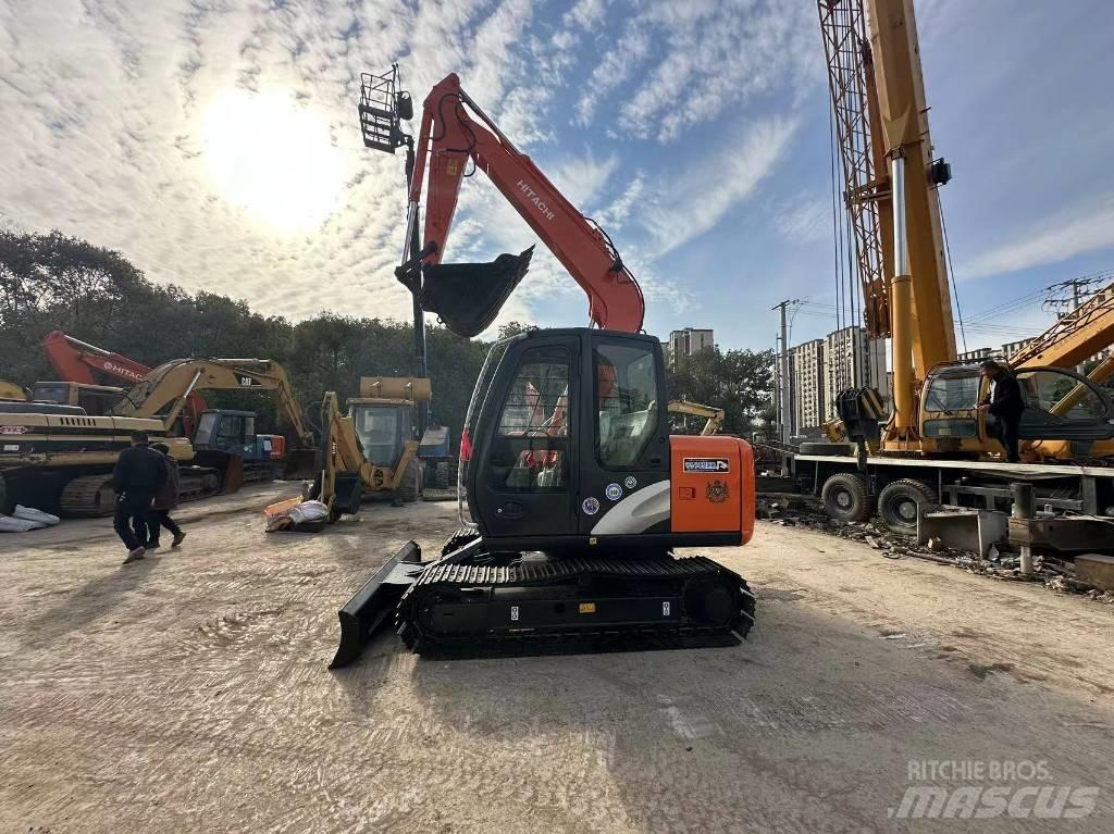 Hitachi ZX 70 Vikšriniai ekskavatoriai