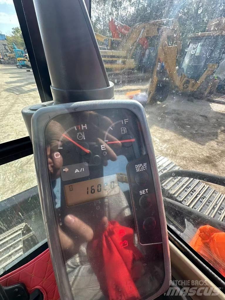 Hitachi ZX 70 Vikšriniai ekskavatoriai