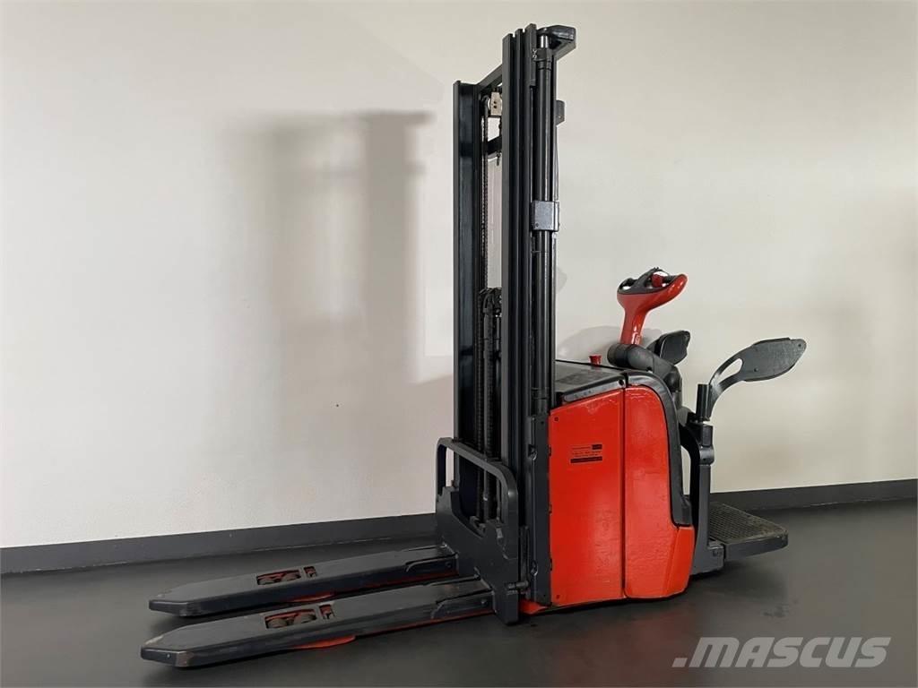 Linde L14AP Rankiniai vėžimėliai