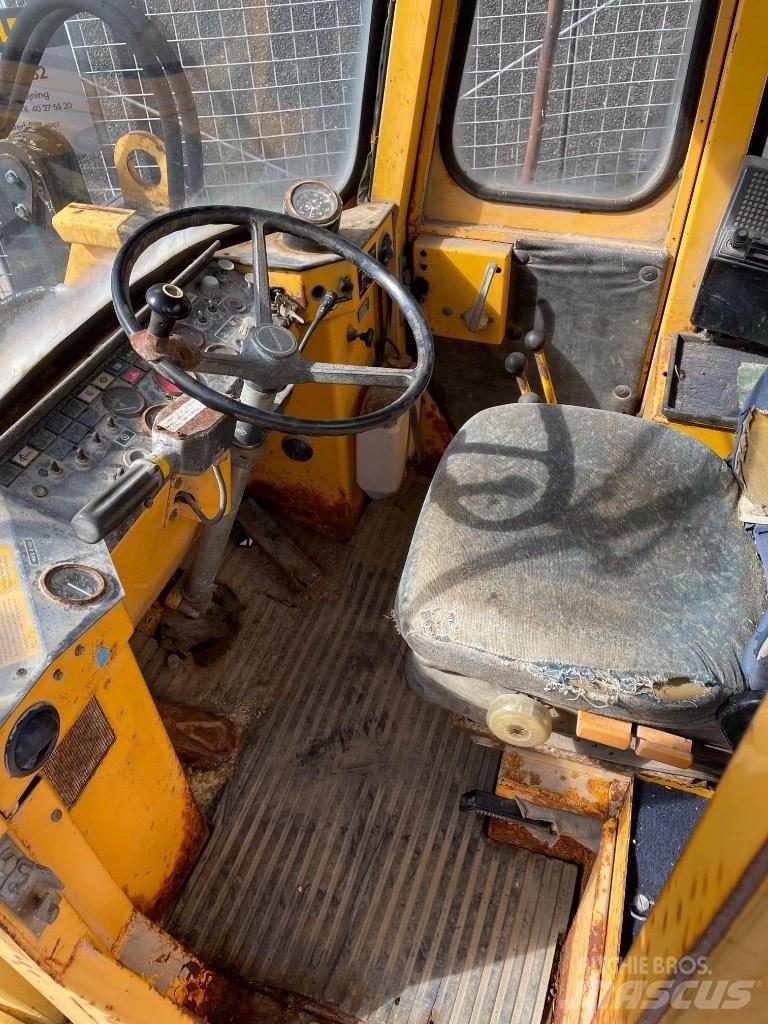 Volvo 4300 Naudoti ratiniai krautuvai