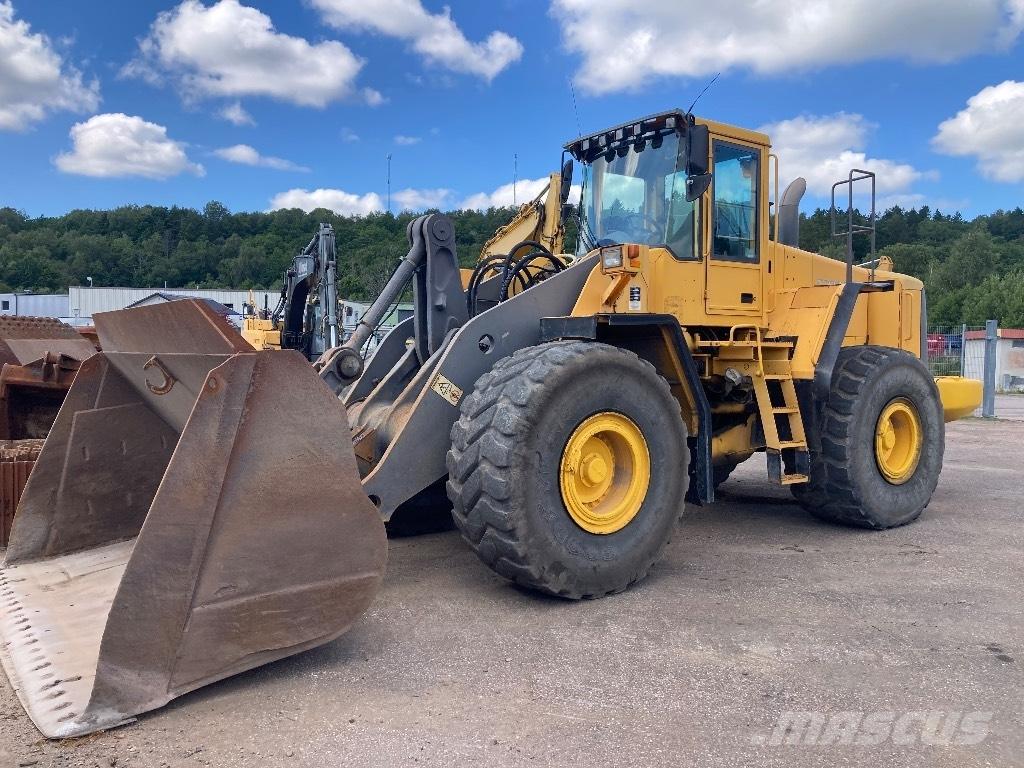 Volvo L 180 E Naudoti ratiniai krautuvai