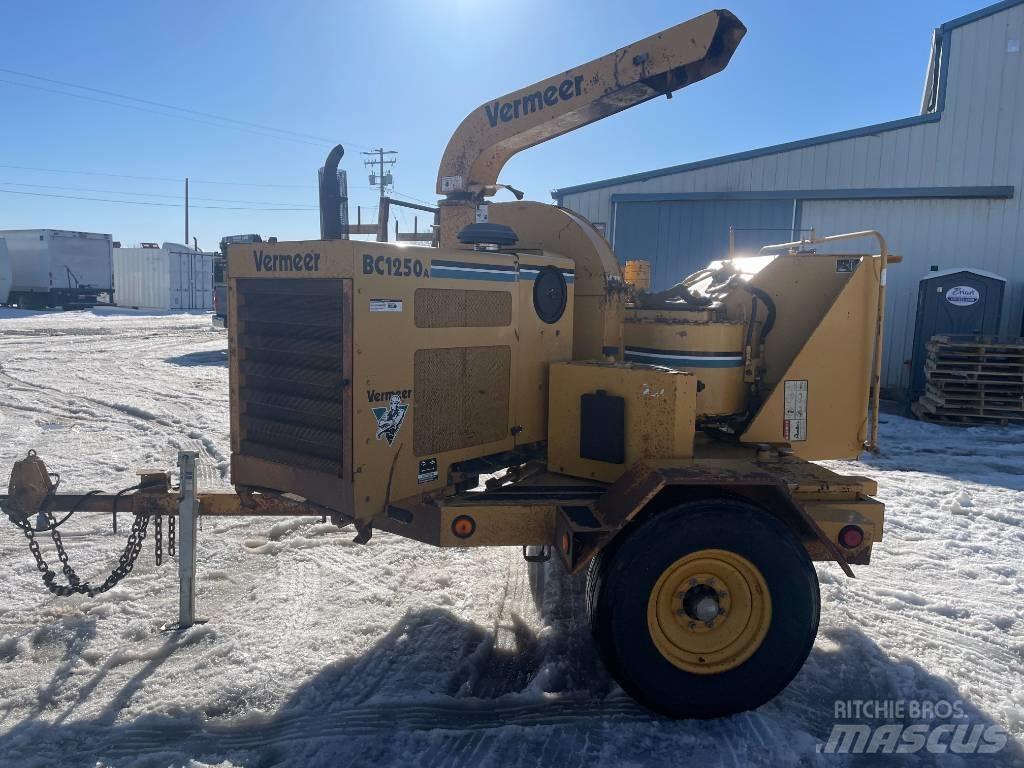 Vermeer BC1250A Medienos smulkintuvai