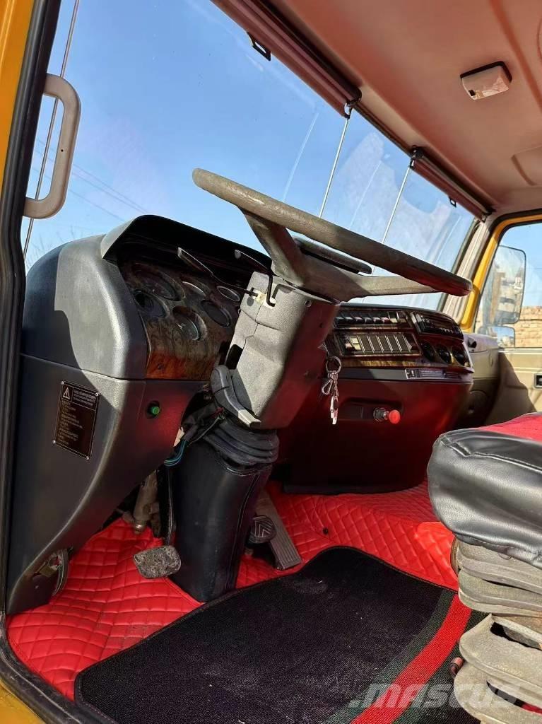 XCMG QY 50 K-II Visureigiai kranai