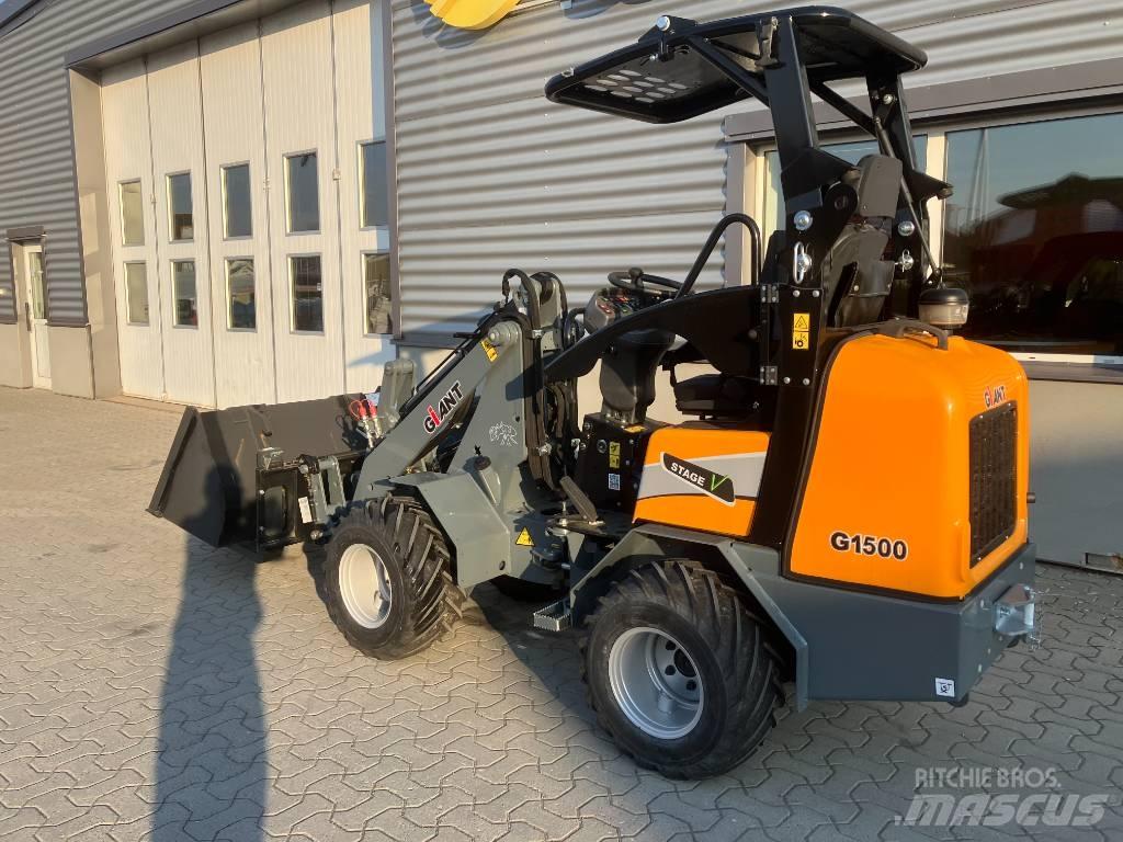 GiANT G1500 Daugiafunkciniai pakrovėjai