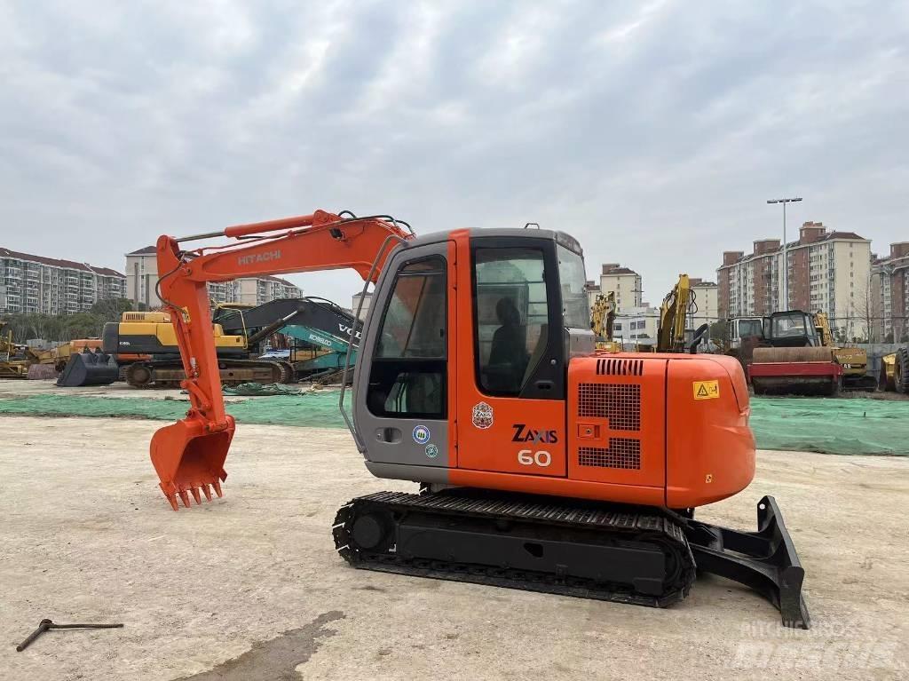 Hitachi ZX 60 Mini ekskavatoriai < 7 t