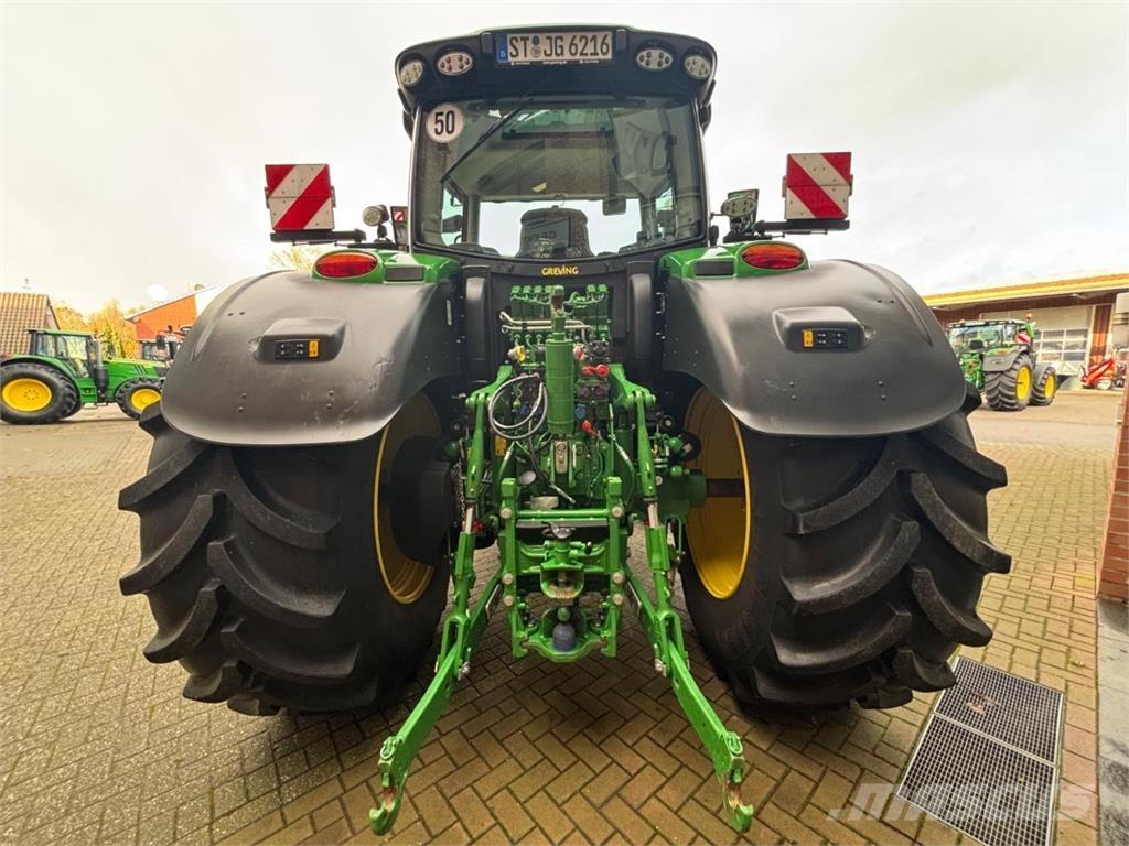 John Deere 6R215 Traktoriai