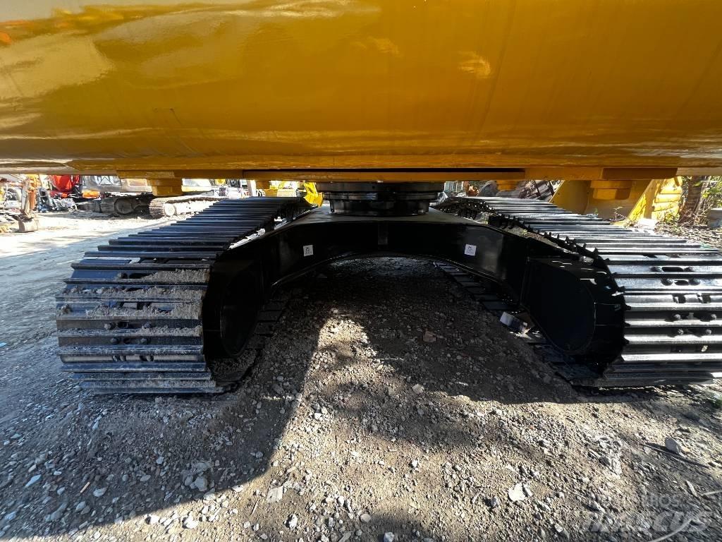 Komatsu PC 220-8 Vikšriniai ekskavatoriai