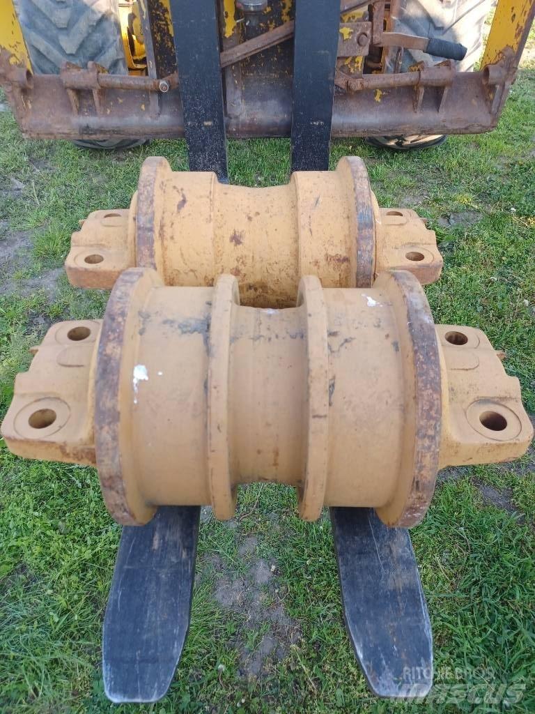 Komatsu D 155 Vikšrai, grandinės ir važiuoklės