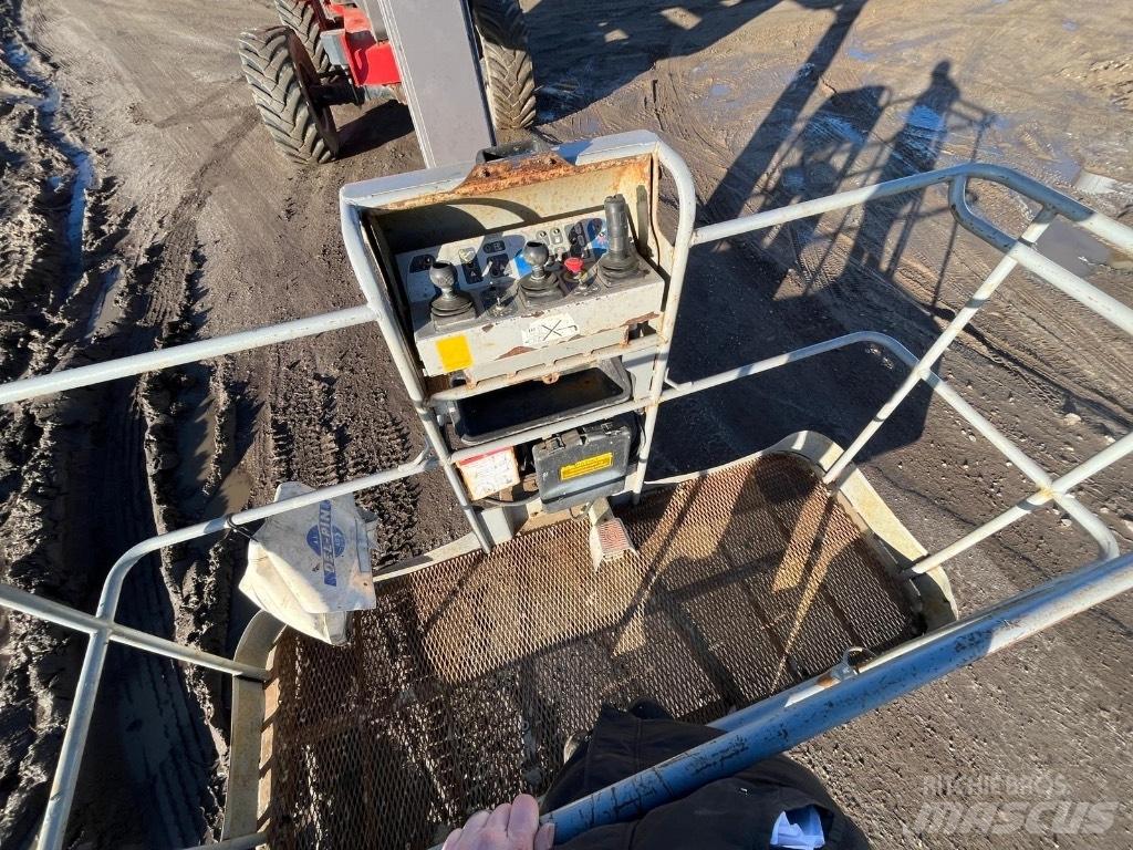 Manitou 200 ATJ Alkūniniai keltuvai