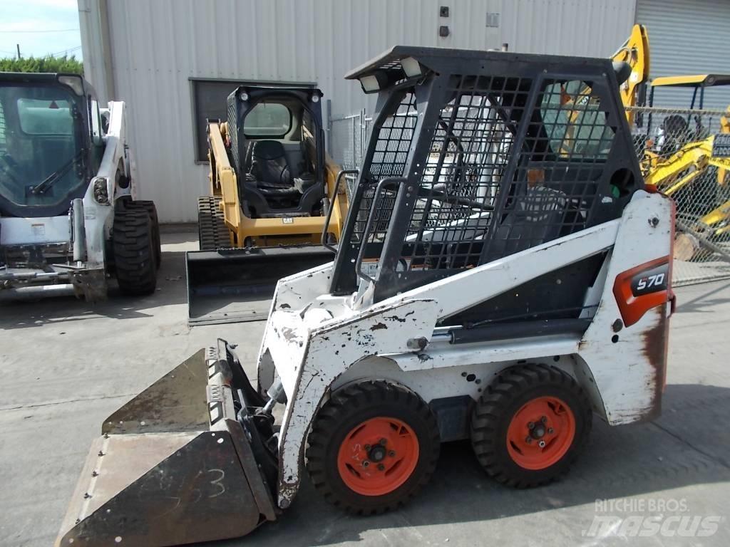 Bobcat S70 Krautuvai su šoniniu pasukimu