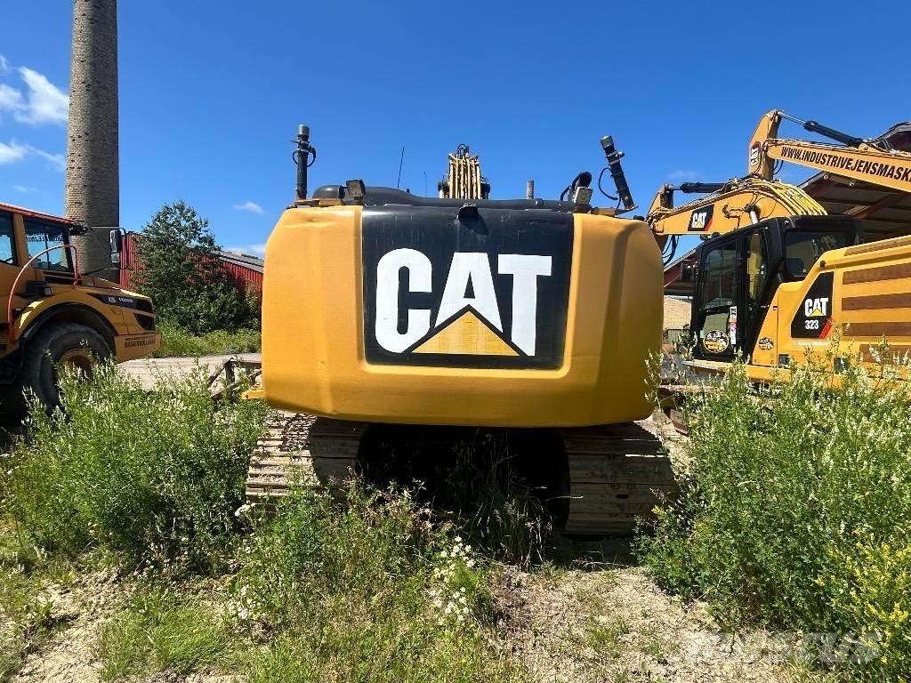 CAT 323 EL Vikšriniai ekskavatoriai