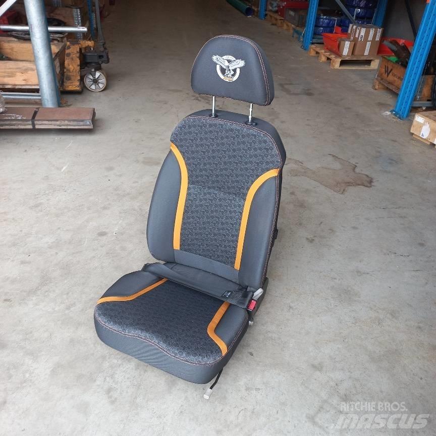 CASE CX210E stoel Kabinos ir interjeras