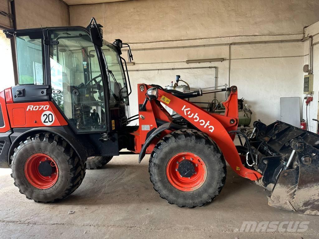 Kubota R 070 WT QC Naudoti ratiniai krautuvai
