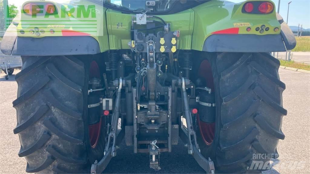 CLAAS ARION 530 Traktoriai