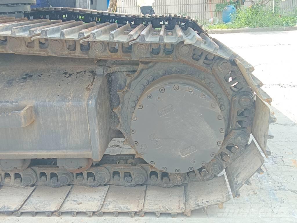 Hyundai R220LC-9S Vikšriniai ekskavatoriai