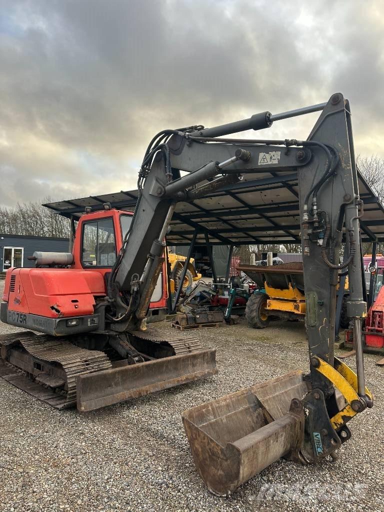 Komatsu PC 75 Vidutinės galios ekskavatoriai 7-12 t