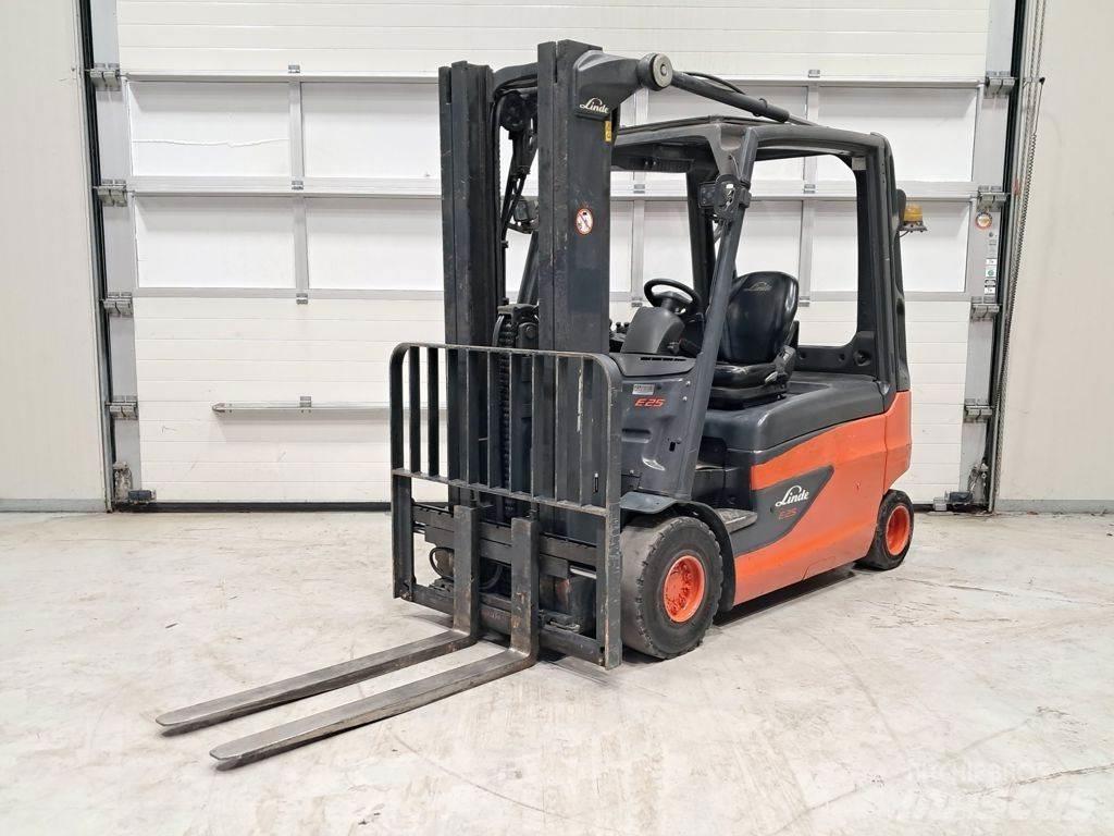 Linde E25L-01 Elektriniai šakiniai krautuvai