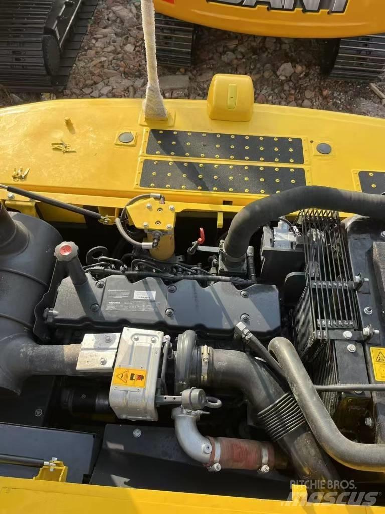 Komatsu 240-8 Vikšriniai ekskavatoriai