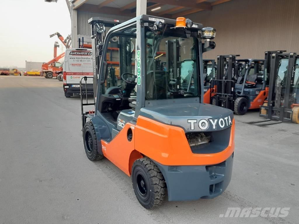 Toyota 52-8 FDF 30 Dyzeliniai krautuvai