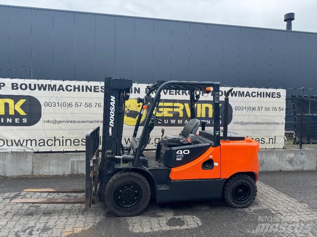 Doosan D 40 SC-7 Dyzeliniai krautuvai