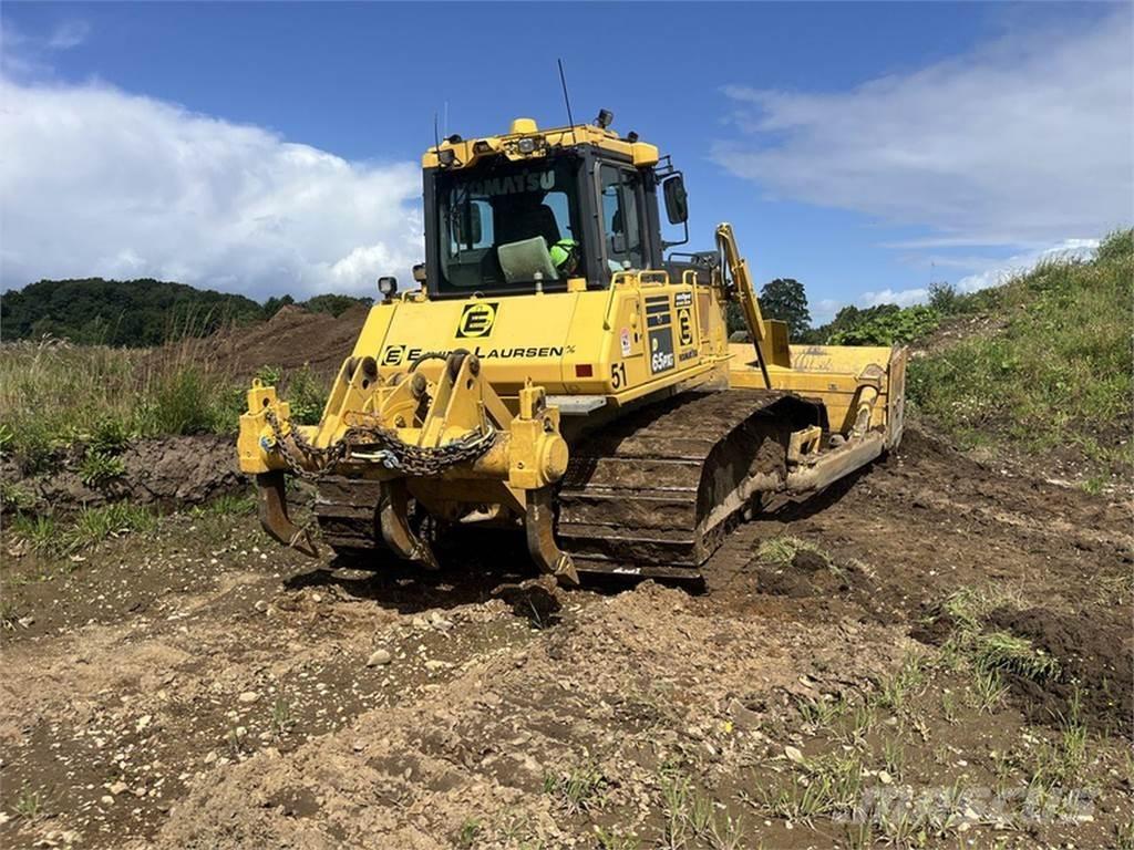 Komatsu D65PXI-18 Vikšriniai buldozeriai