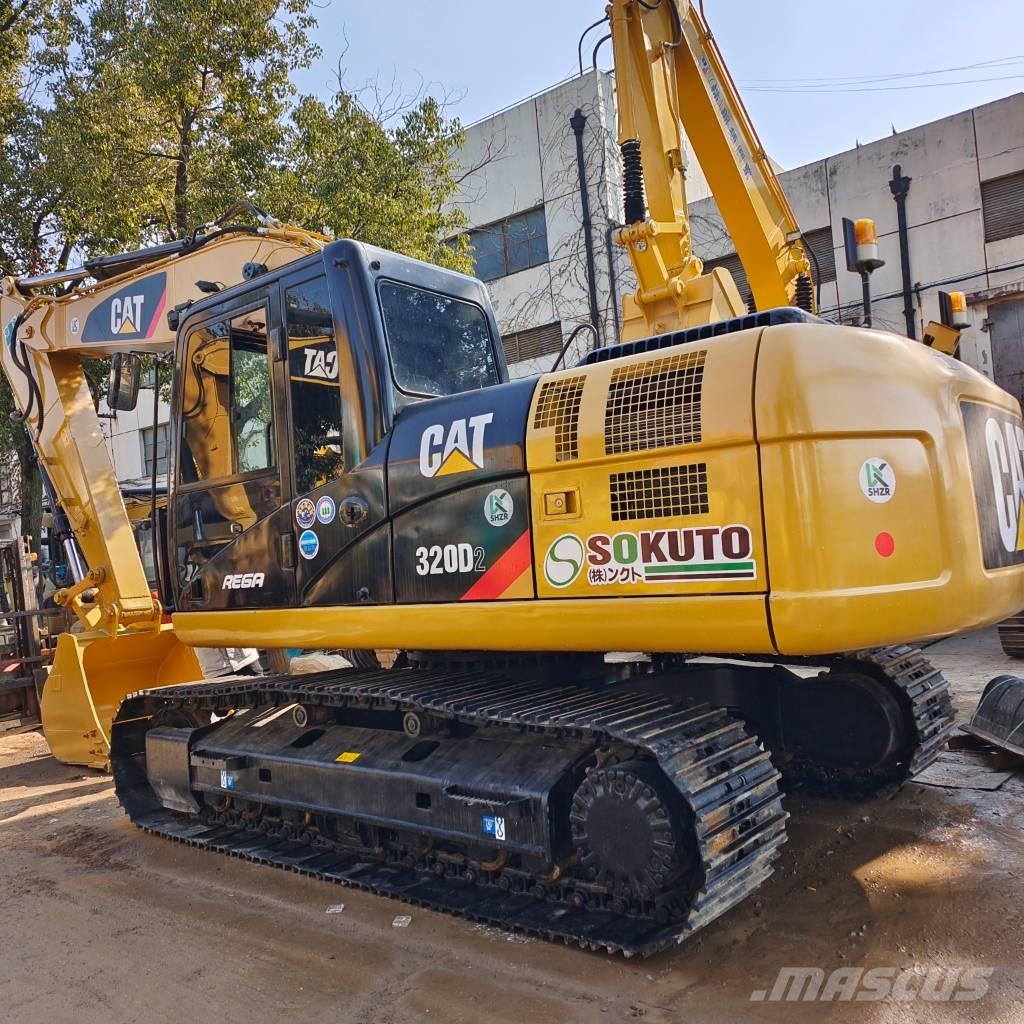 CAT 320 D2 Vikšriniai ekskavatoriai