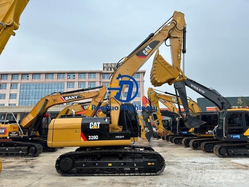 CAT 320D Vikšriniai ekskavatoriai