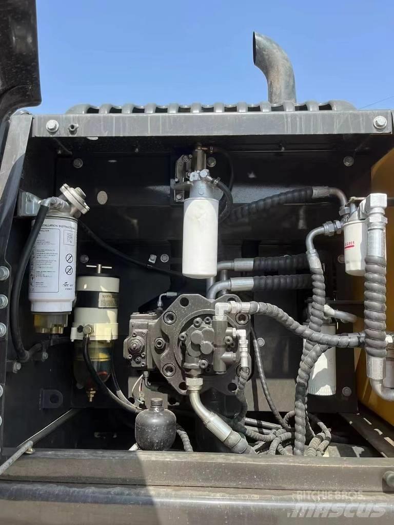Volvo EC 240 Vikšriniai ekskavatoriai