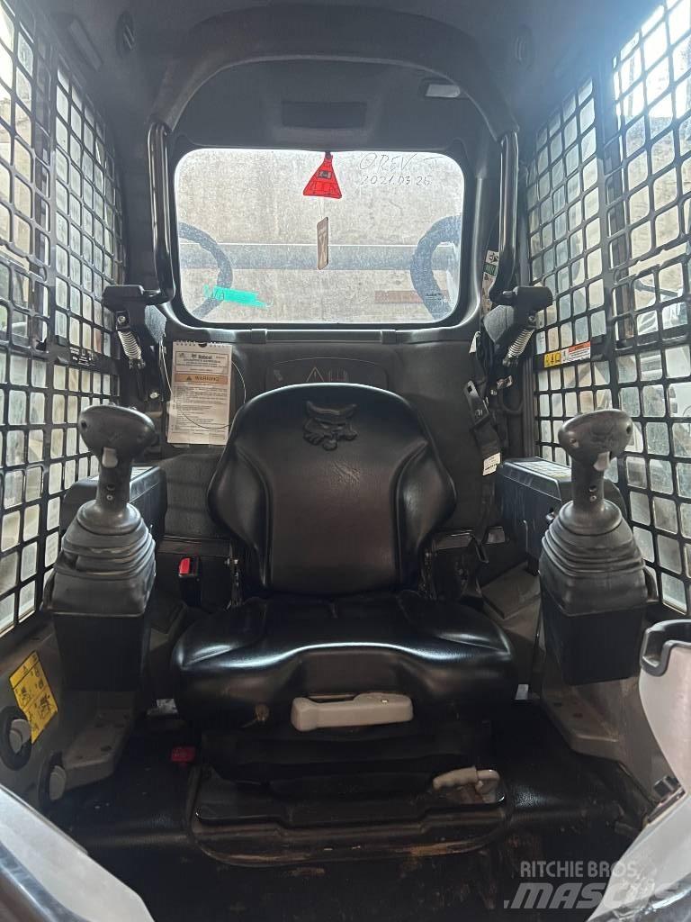 Bobcat S 590 Krautuvai su šoniniu pasukimu