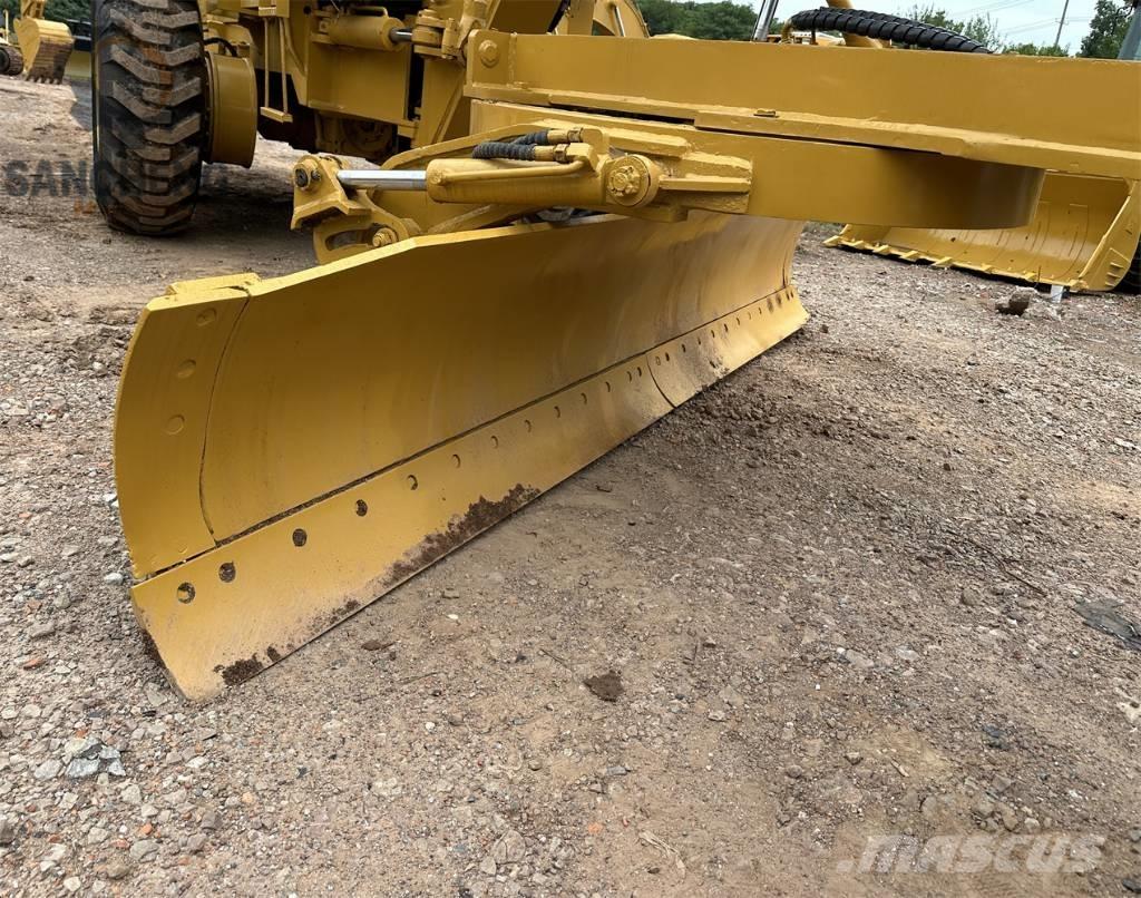 CAT 12 G Greideriai