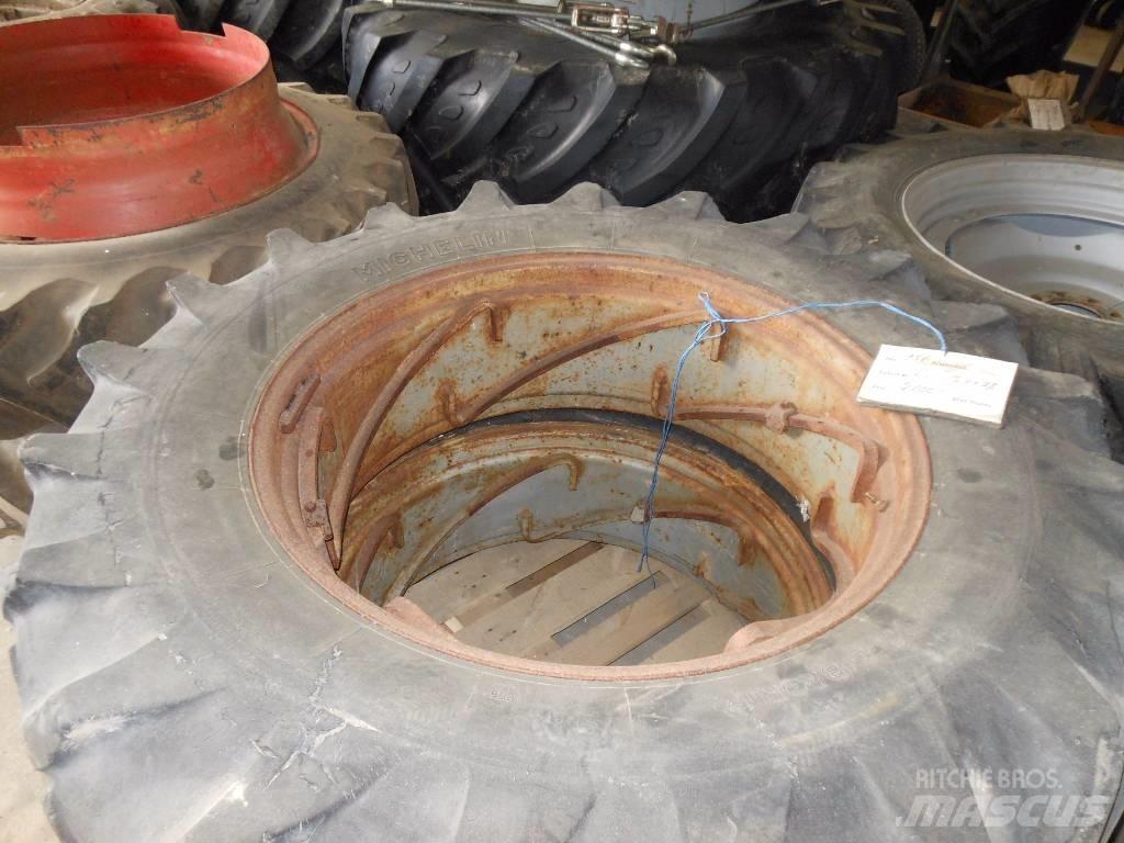 Michelin 18.4X38 Kiti naudoti traktorių priedai