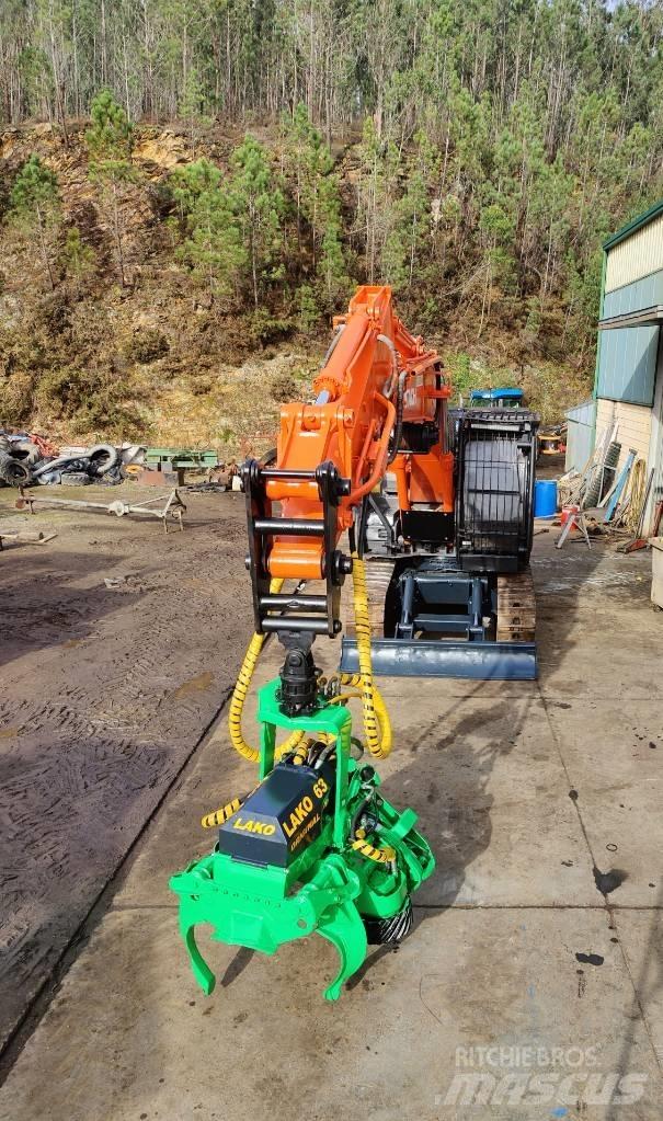 Hitachi ZX 210 Vikšriniai ekskavatoriai