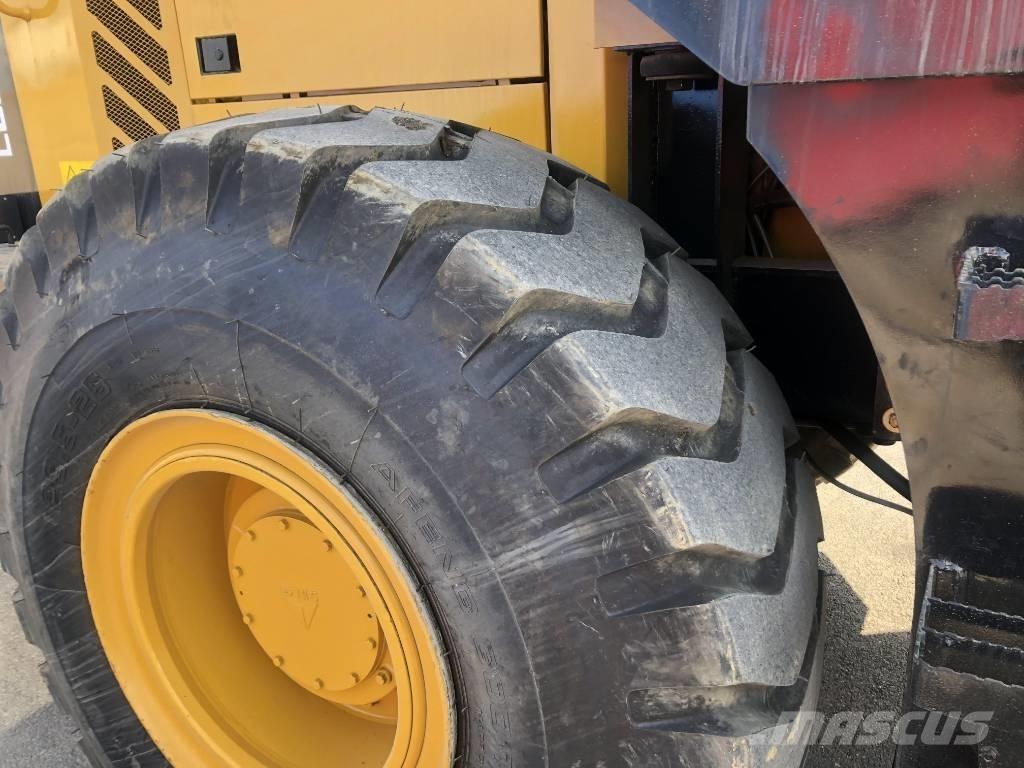 SDLG 956L Naudoti ratiniai krautuvai