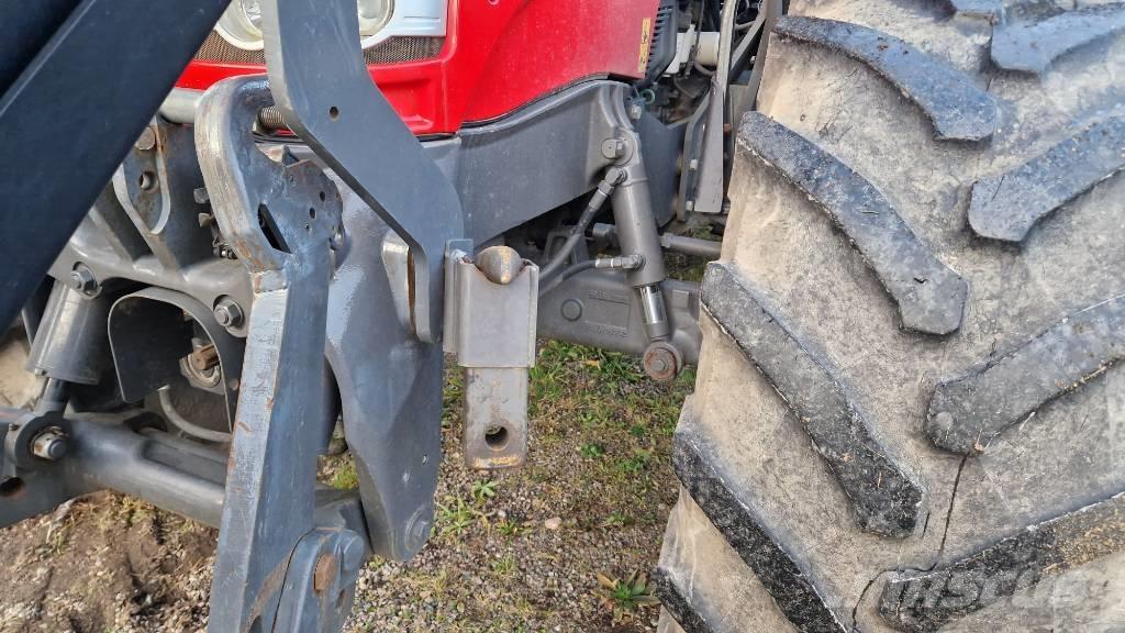 Massey Ferguson 7724 Traktoriai