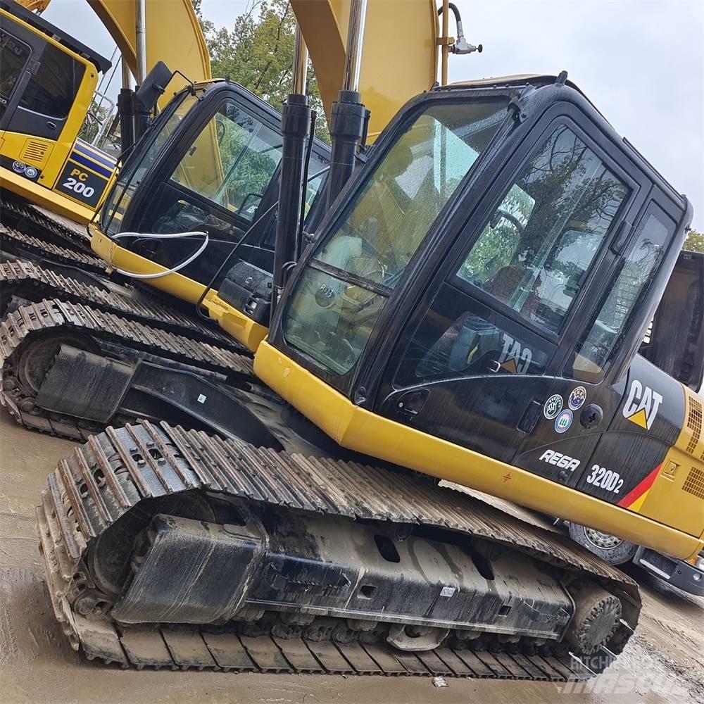 CAT 320 D Vikšriniai ekskavatoriai