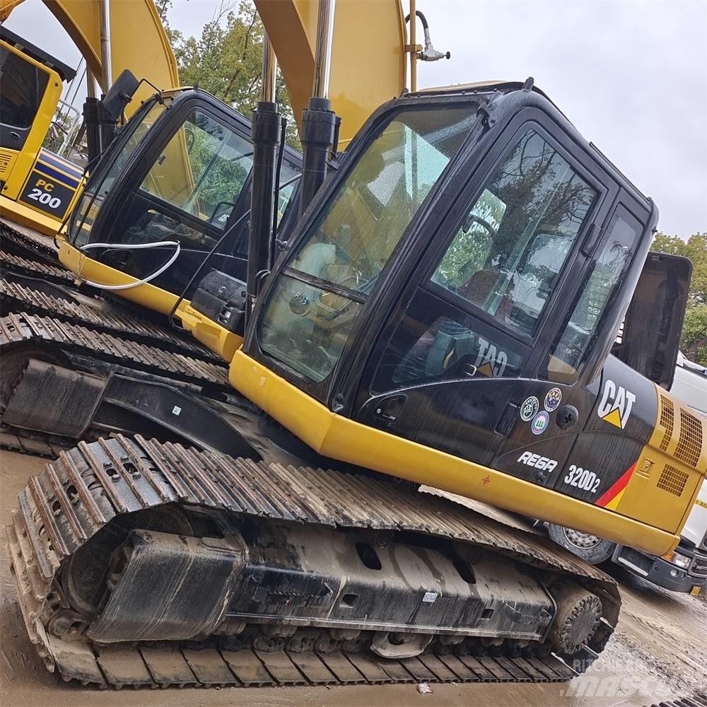 CAT 320 D Vikšriniai ekskavatoriai