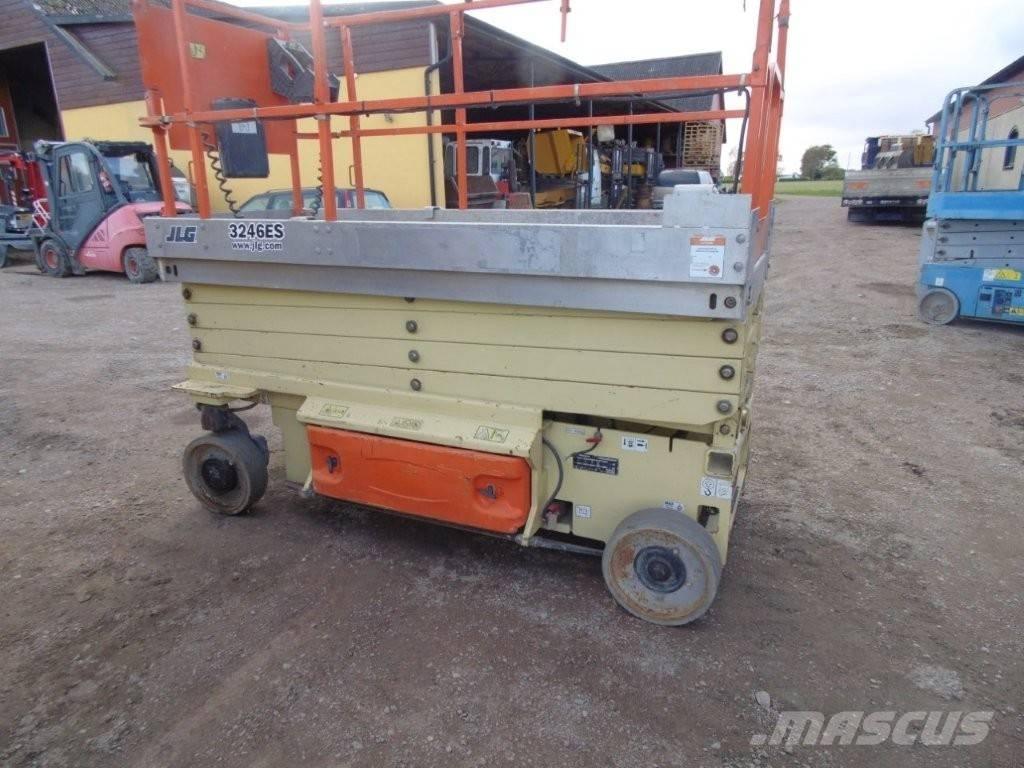 JLG 3245 ES Žirkliniai keltuvai