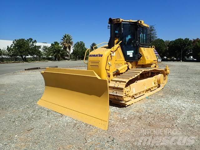 Komatsu D61EX-24 Vikšriniai buldozeriai