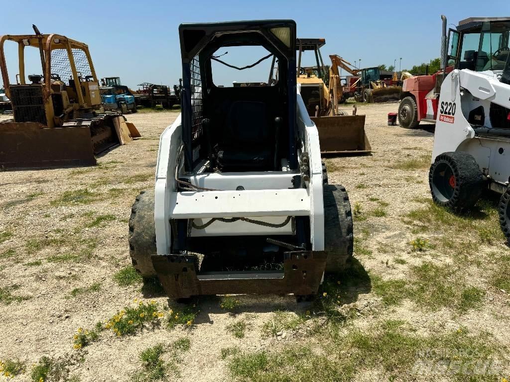 Bobcat S 150 Krautuvai su šoniniu pasukimu