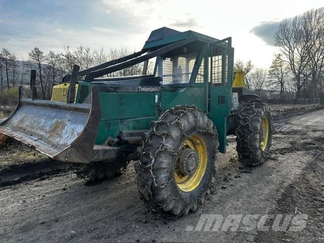 Timberjack 240B Skiedrovežiai