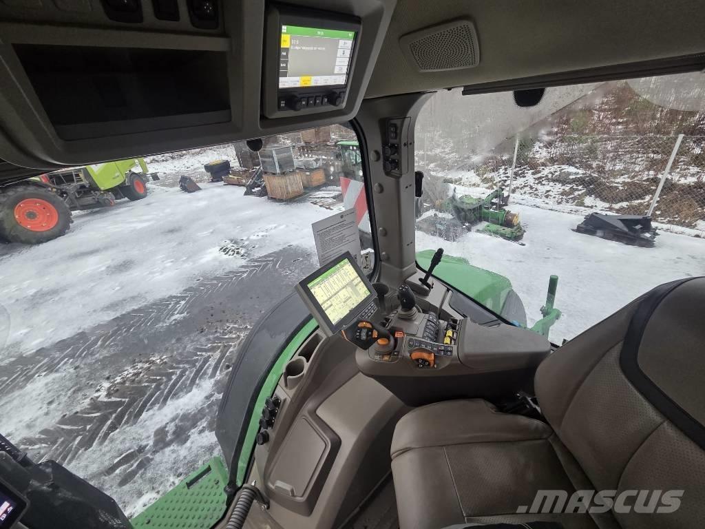 John Deere 7R 330 Traktoriai