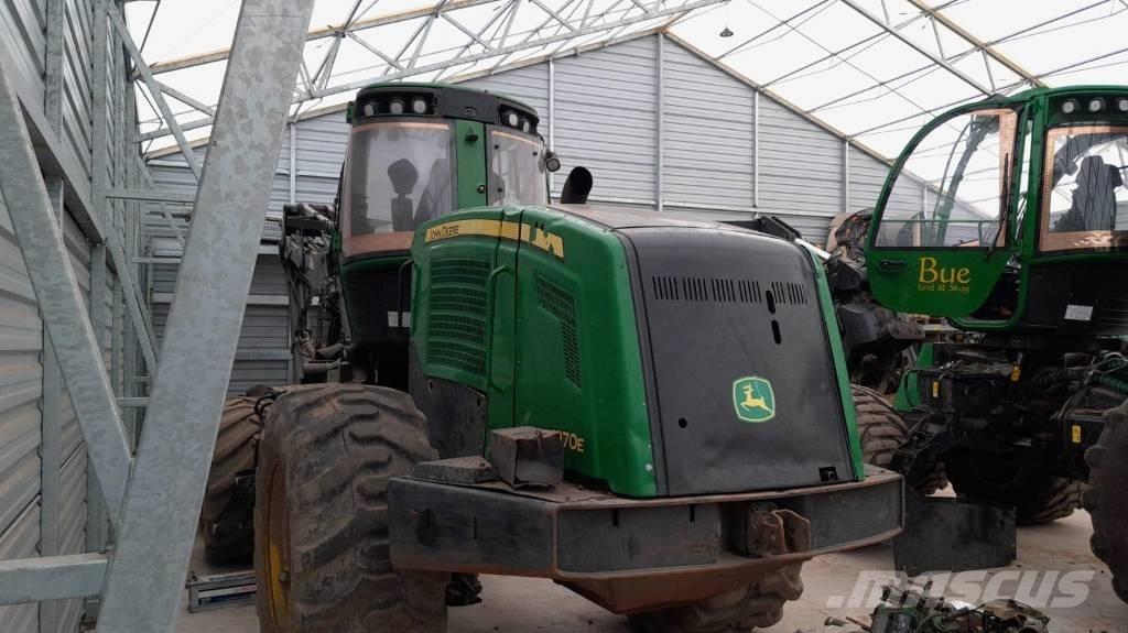 John Deere 1270 E Miško technika (Harvesteriai)