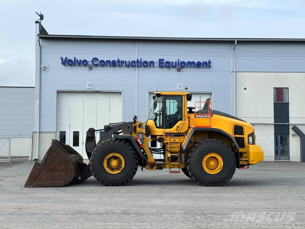 Volvo L 260 H Naudoti ratiniai krautuvai