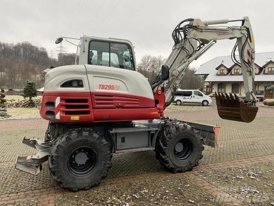 Takeuchi TB 295 Ratiniai ekskavatoriai