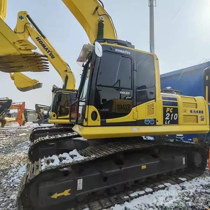 Komatsu PC 210 Vikšriniai ekskavatoriai