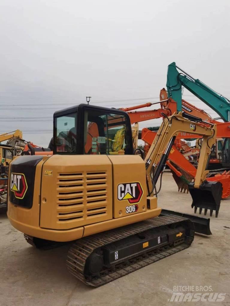 CAT 306E2 Vikšriniai ekskavatoriai