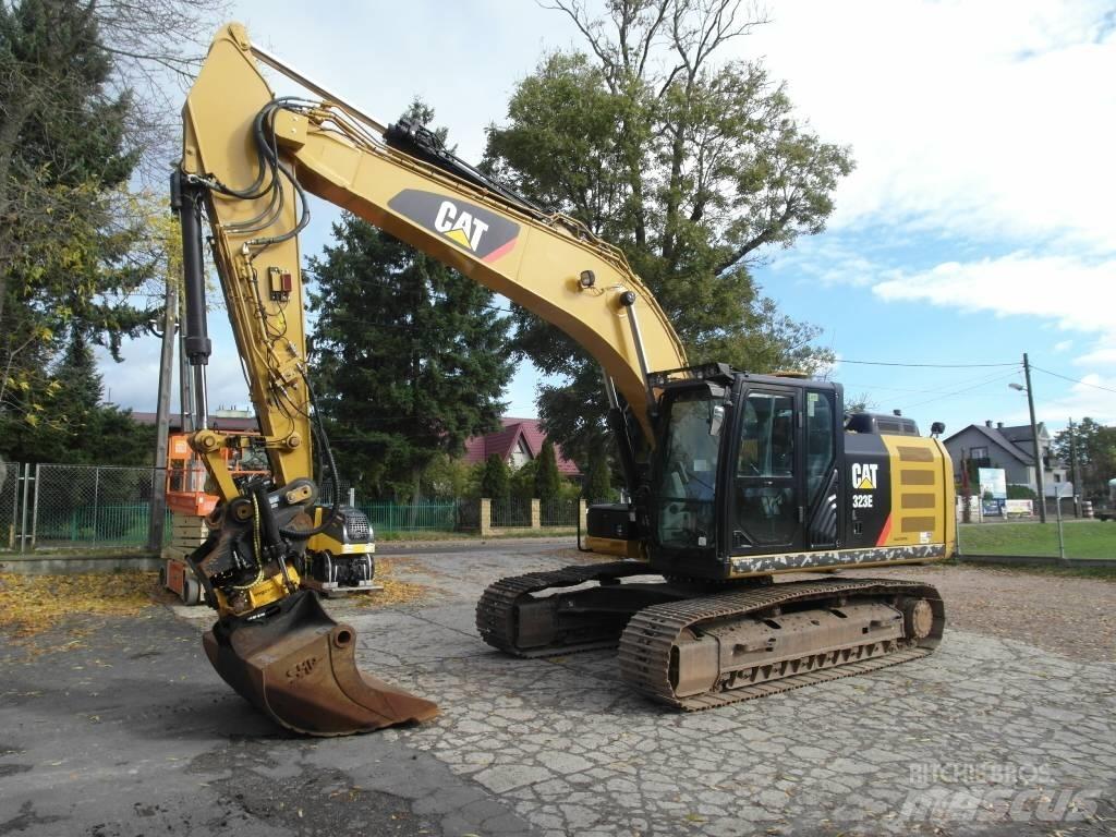 CAT 323 EL Vikšriniai ekskavatoriai