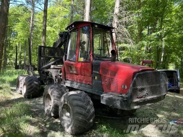 Komatsu 855 Naudoti miškovežiai (Forvarderiai)