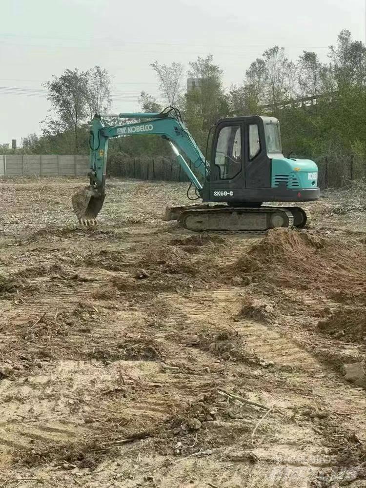 Kobelco SK60 Vikšriniai ekskavatoriai